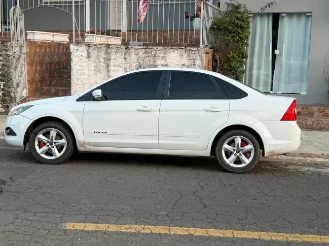 Ford Focus Sedan 2.0 16v/2.0 16V Flex 4P 2012