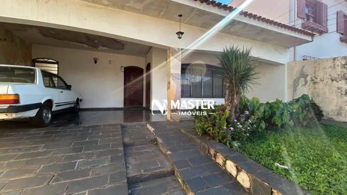 Casa com 3 dormitórios à venda, 250 m² por R$ 1.000.000,00 - Centro - Marília/SP