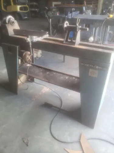 Torno para madeiras invicta manual