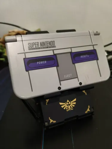 New Nintendo 3DS XL SNES Edition