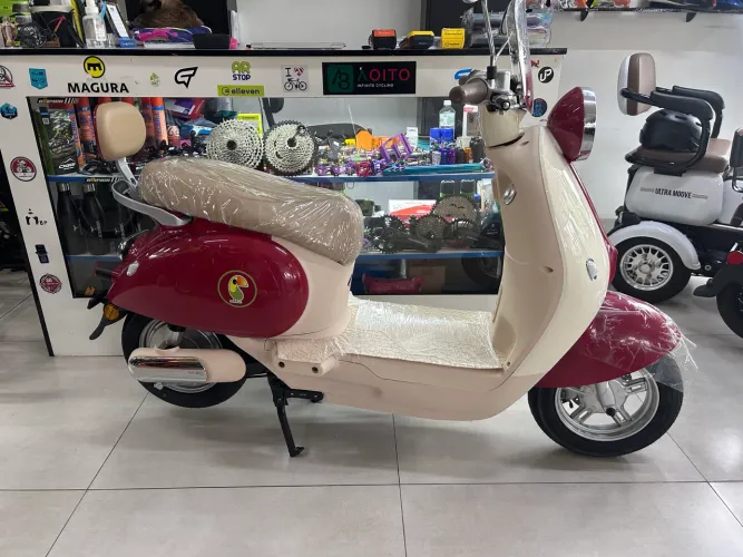 Scooter Elétrica Retro