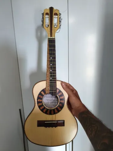 Cavaco cavaquinho Medeiros luthier FAIA