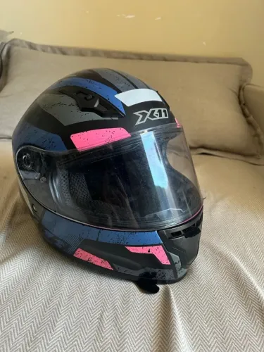 Capacete x11 original em ótimo estado de uso impecável 100 original 