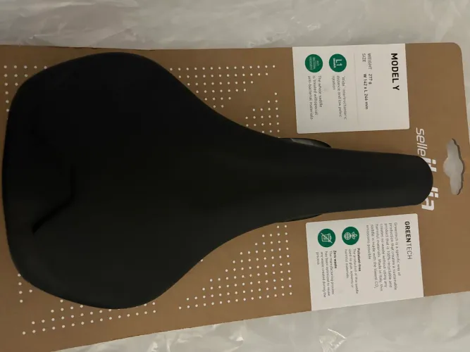 Selim Selle Italia Model Y Titânio 