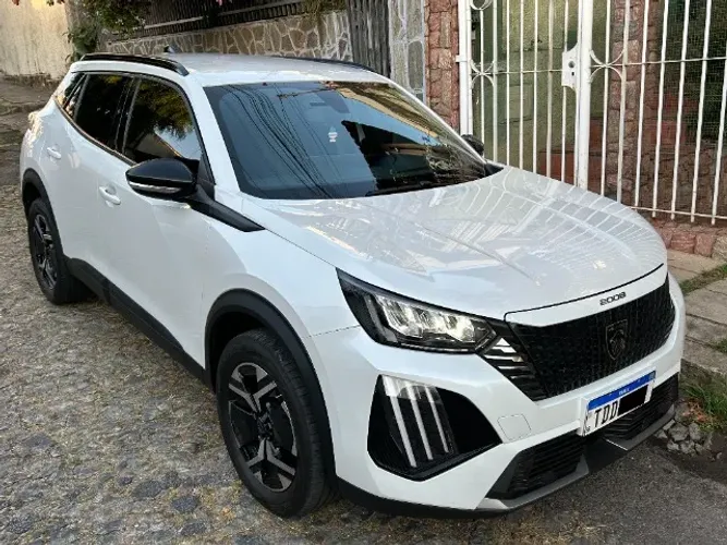 Peugeot 2008 Active 1.0 Turbo Flex 5P Aut. 2025