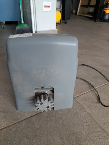 Motor ppa deslizante novo 2000 Kg.  Om 4 mt de cremaleira  