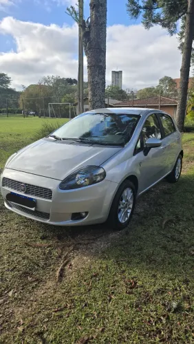 Fiat Punto Attractive Italia 1.4 F.flex 8V 5P 2012