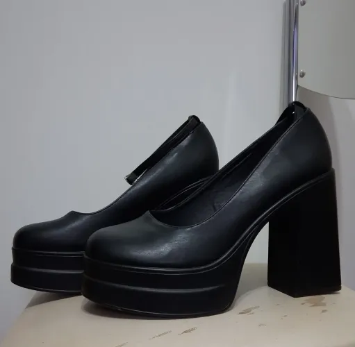 Salto plataforma cucco preto