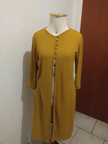 Casaquinho estilo bata/túnica cor mostarda - Tamanho G da marca Pool