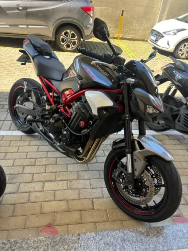 Kawasaki Z 900 2026