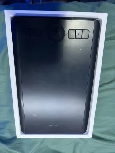 Wacom Intuos Pro perfeito estado (usado)