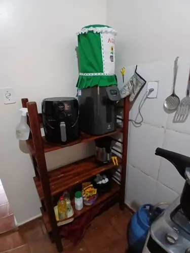 Estante Organizadora de Madeira