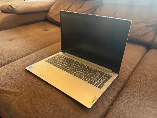 Notebook Lenovo Ideapad 1 i5 1235U 8gb RAM 256gb SSD 15,6"