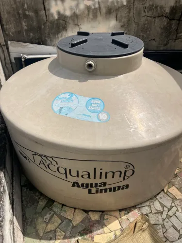 Caixa d?água Acqua Limp 1000l. Usada