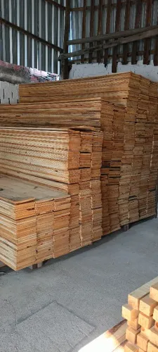 Tábuas de pinos. Tamanhos 30Cm 28CM 25CM 20CM Barrote Ripão.