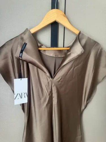 Vestido Zara com etiqueta tamanho P