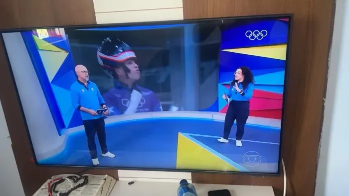 Smart TV 43" Samsung 4K UHD Crystal UHD