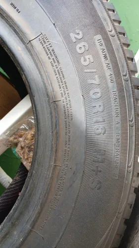 Pneu 265/70/16