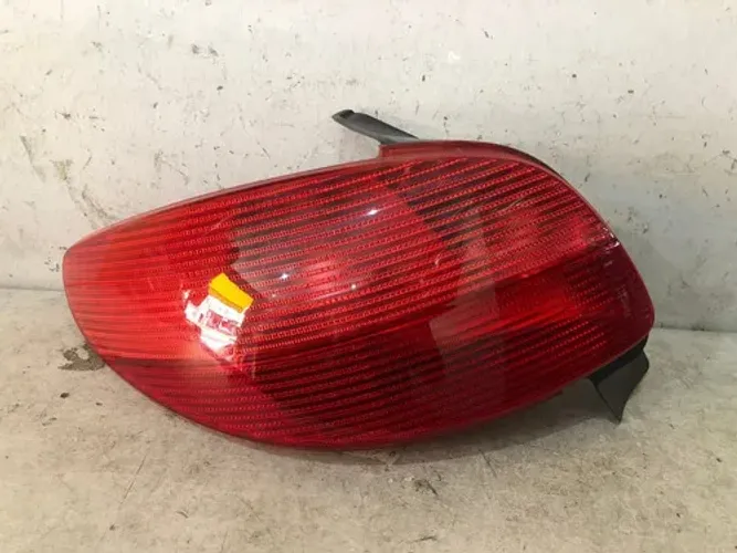 Lanterna Peugeot 206 22015091 Esquerdo Vermelho
