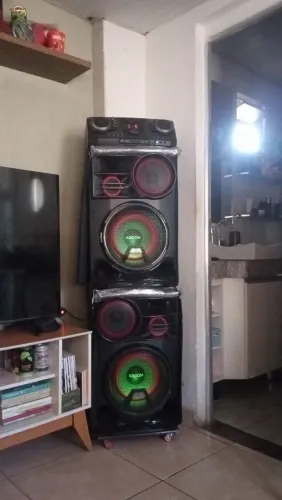 Vendo som LG xboom Cl98 todo novo e funcionando 3500 watts 