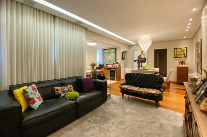 Apartamento Reformado | 1 por Andar | Vista Definitiva