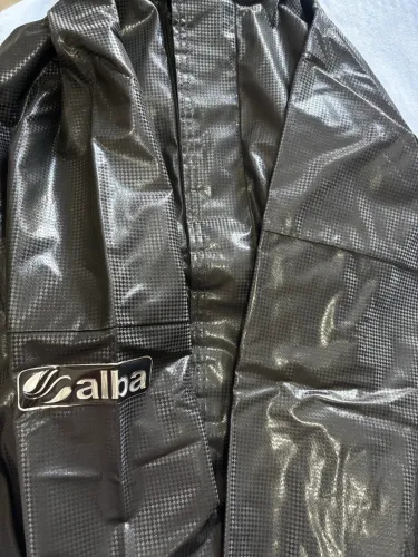 Capa de Chuva Alba - Usada