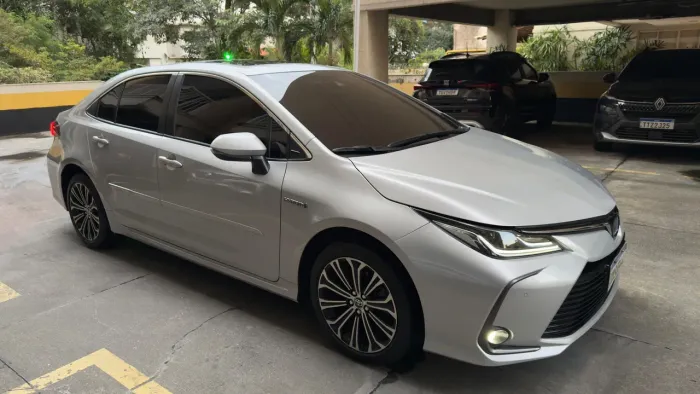 Toyota Corolla Altis Prem. Hybrid 1.8 Flex AUT 2022