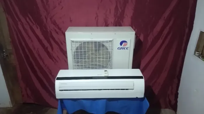 Ar condicionado 18.000 btu. Quente/frio.