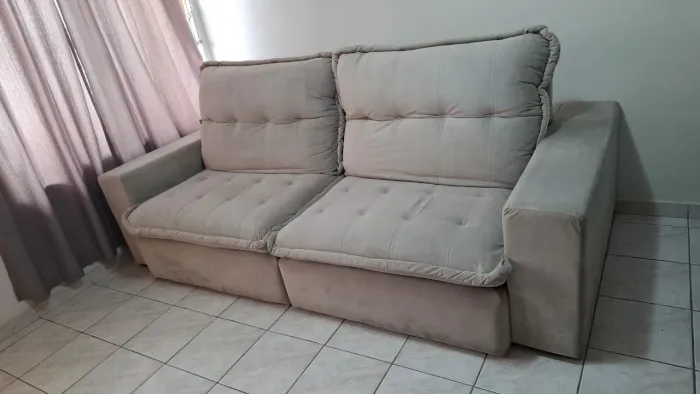 Sofá retrátil reclinável