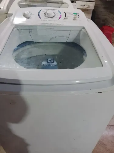 Maquina de lavar Electrolux 12 kilos funcionando perfeitamente ac cartão