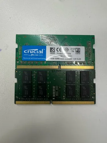 Memória Crucial 16GB x2 DDR 4 3200