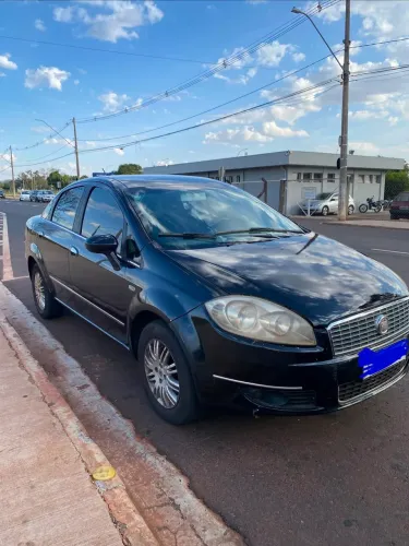Fiat Linea Essence 1.8 Flex 16V 4P 2012