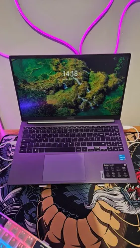 Notebook galaxy Book 4