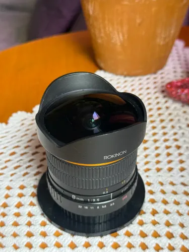 Lente Rokinon 8 mm