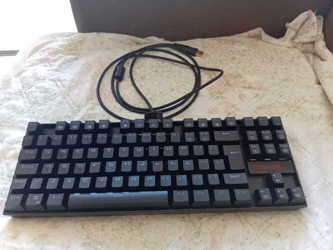 Teclado Mecânico Redragon Kumara em ótimo estado - MENOR VALOR 