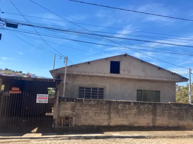 VENDO CASA 3 DORMITÓRIOS CENTRO