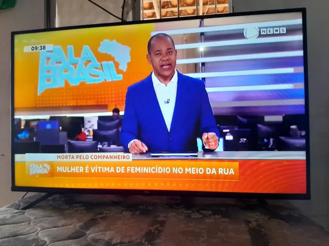 Vendo smart tv Android semp tcl 50p seme Nova sem avaria