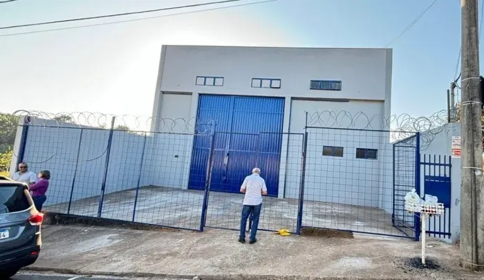 GALPÃO COMERCIAL À VENDA - 365 m² CONSTRUÍDOS | 420 m² DE TERRENO
