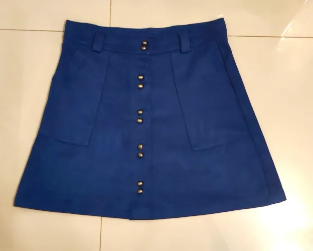 Saia Curta em Suede Azul Royal com Botões Frontais - Tam. P