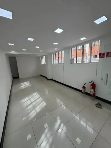 Sala para alugar em Barueri, Centro, com 75 m²