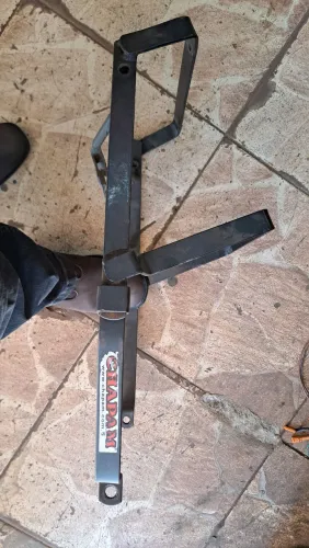 Suporte para baú de moto