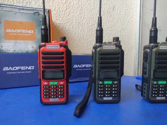 3 HTs walkie talkie UV 68 pro max