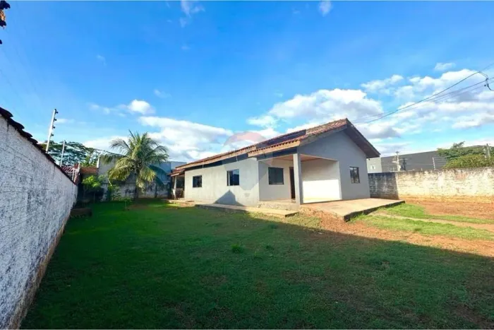 CASA À VENDA no bairro Parque Alvorada.