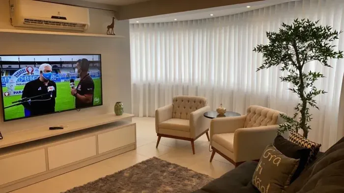 Ed. Studio Unique apto disponível para locação, dispõe de 70m², 2/4 sendo 01 suíte, 01 vag