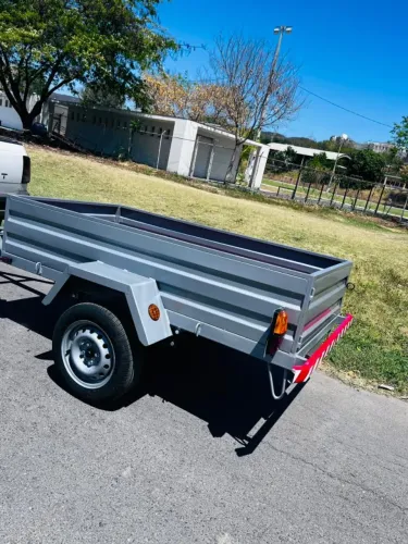 Vendo está carretinha 5.000