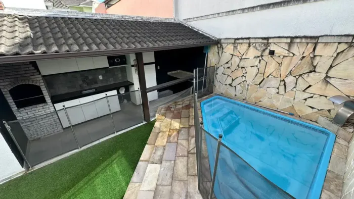 Casa 3 suítes em Vargem Pequena - Rio de Janeiro - RJ