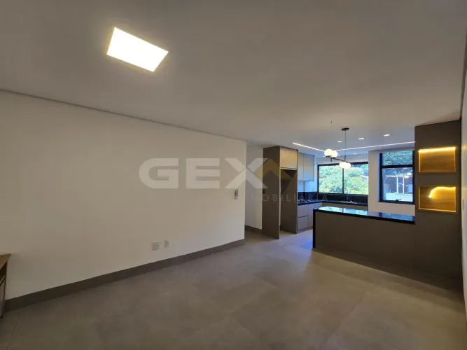 Apartamento à Venda com 03 Quartos no Bairro Sidil em Divinópolis MG.