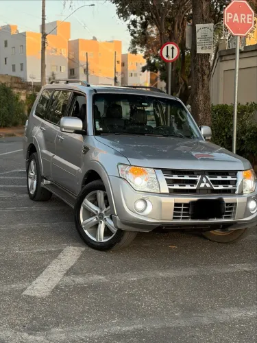 Mitsubishi Pajero HPE Full 3.2 4X4 T.i.dies. 5P AUT 2014