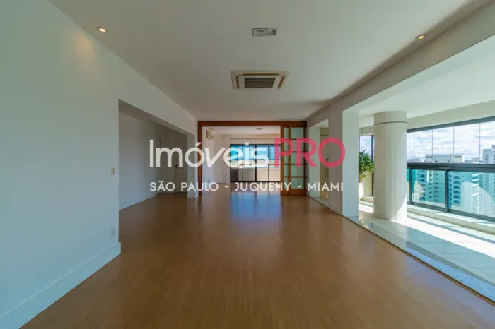 Cobertura duplex no Villagio Panamby 415mts 4 suítes, 5 vagas