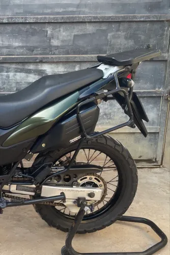 Vendo protetor GIVI traseiro da Xre 300
